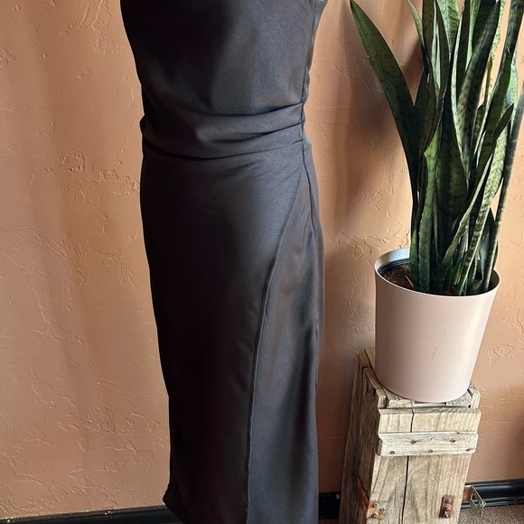Black Sleeveless Satin Mid Length Dress NWT Small - Picture 7 of 8